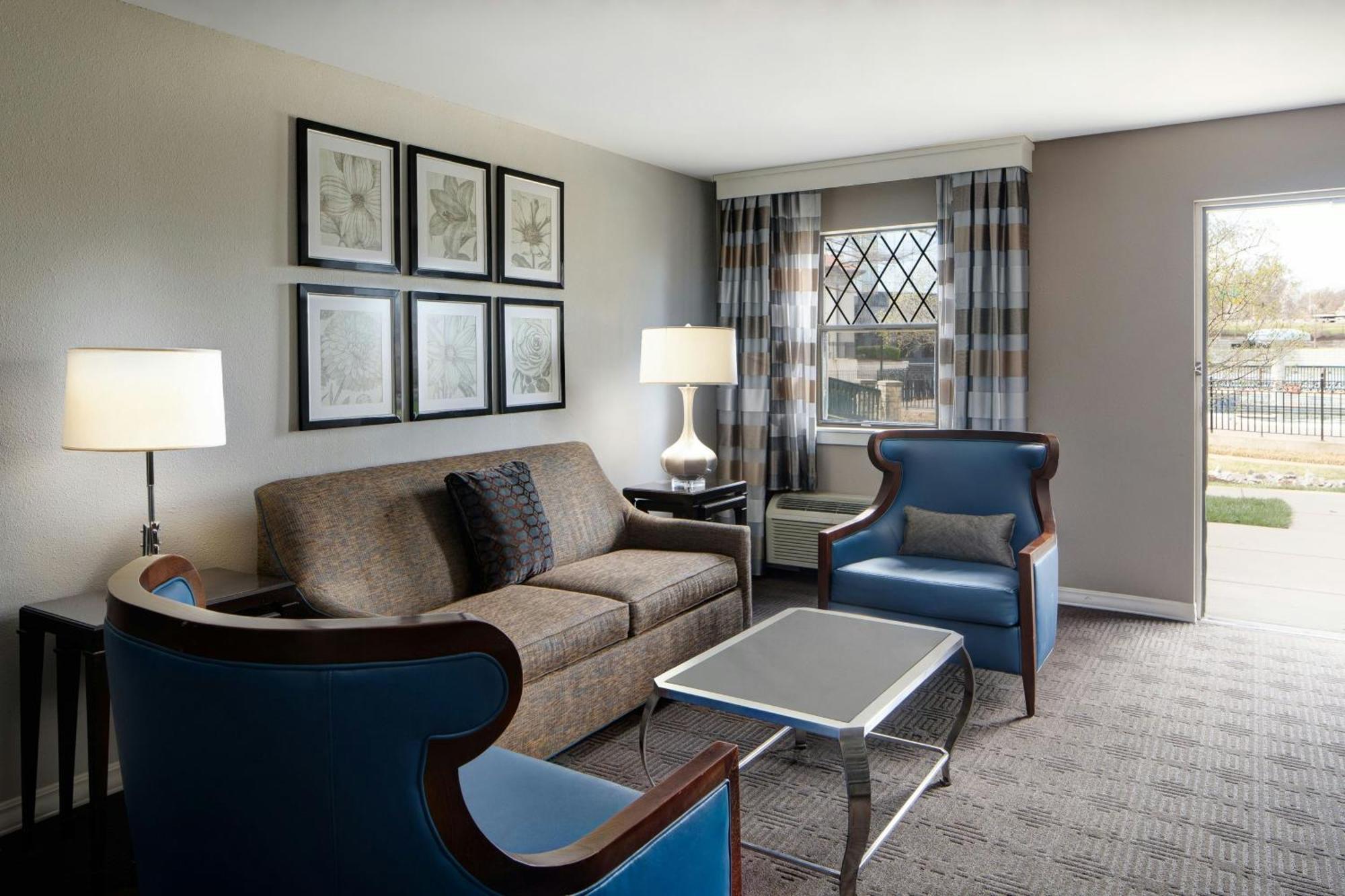 Sheraton Westport Lakeside Chalet Мэриленд-Хайтс Экстерьер фото