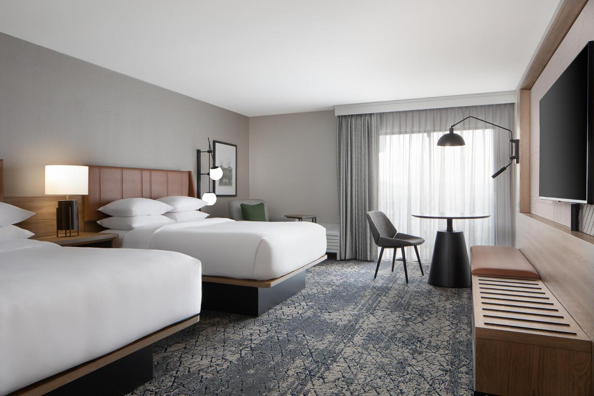 Sheraton Westport Lakeside Chalet Мэриленд-Хайтс Экстерьер фото